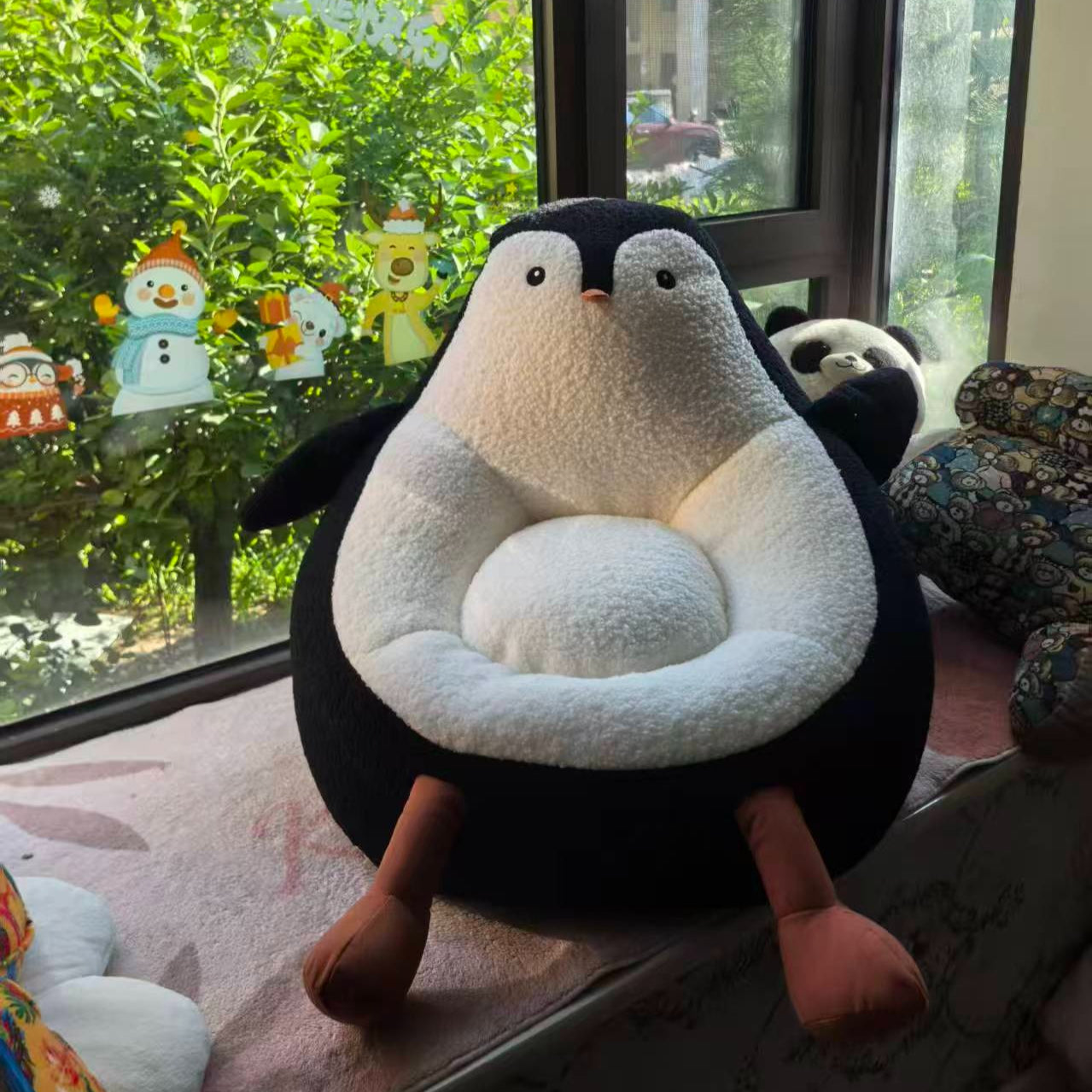 1pc Small Lazy Penguin Avocado Sofa - Creative Single Chair with Cute Penguin Design, Soft Cushioned Seat & Backrest, Durable Fabric, Manual Recliner Mechanism, Ideal For Living Room, Bedroom, Penguin Decor, Bedroom Furniture, Playful Design