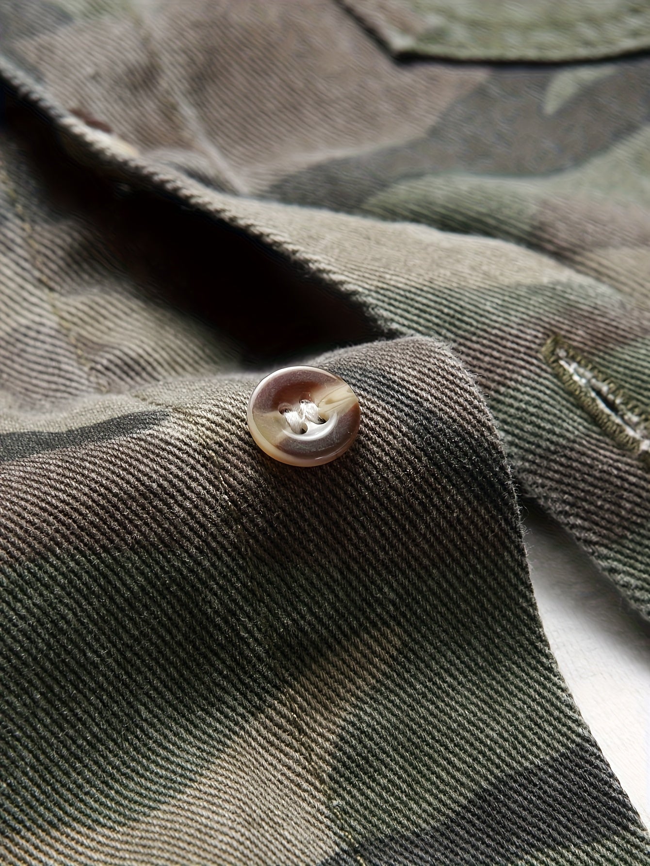 Men'S Camouflage Shirt - Button-Up Long Sleeve Formal & Everyday Shirt in Green/Brown/Black/Gray/White/ - Non-Stretch Fabric for Office, Outdoor, Casual Events - Spring/Fall Business-casual Attire, Outdoor Clothing, Classic Collared Design, Durable Fabri