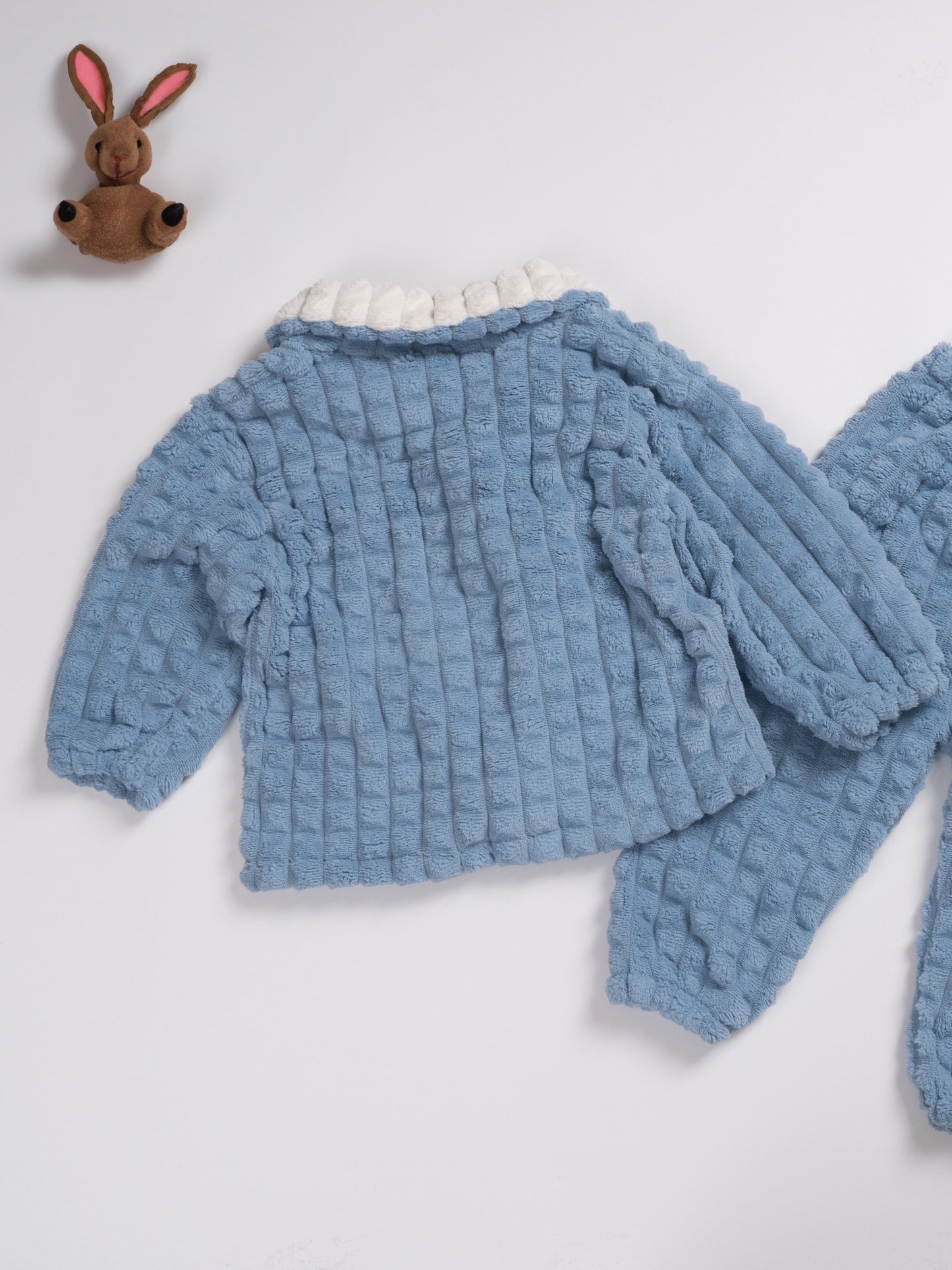 Boys' 2pcs Fall/Winter Pajama Set, Casual Lapel Collar Knit Polyester Sleepwear with Alphabet Pattern, Thick Fleece-Lined with Pockets and Buttons, Regular Fit