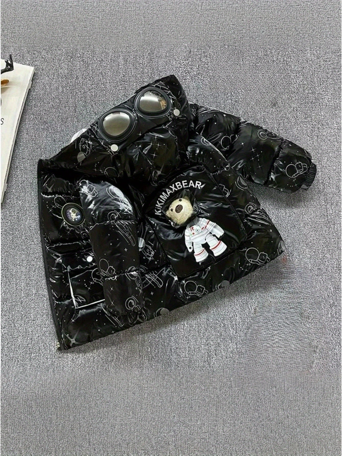 Space Astronaut Boys' Warm Jacket Winter Coat for Kids, Mid-Length Fleece-Lined Hooded Outerwear for Boys and Girls, Thickened Polyester Windproof Fashionable Versatile Trendy Winter Jacket for Students and Teens