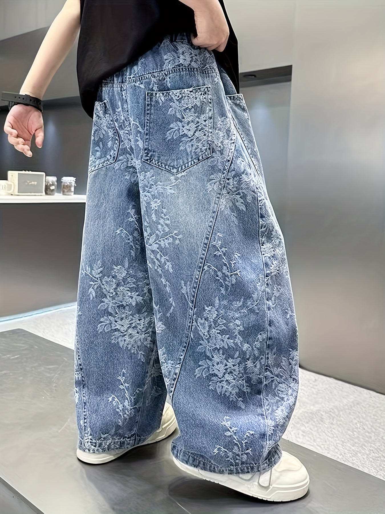 8-12 Years Old Boys' Casual Outdoor Wide-Leg Pants with Embroidery, Stylish Denim Trousers for Autumn and Winter
