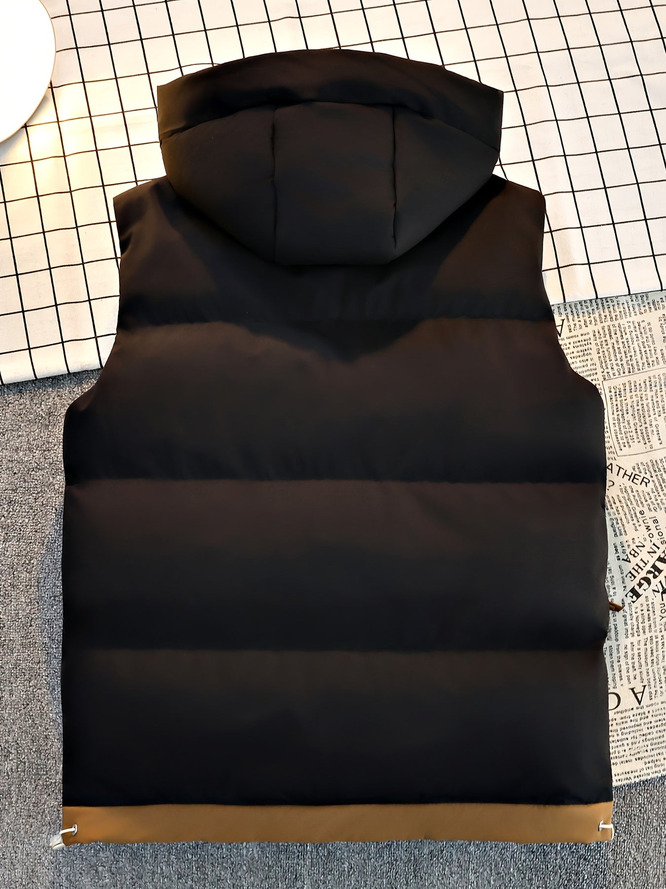 Lisen OBM Men's Winter Vest - Jacket-Like Sleeveless Vest with Hood, Full-Zip Front & Contrast (Black/Brown), Hand Washable Cold-Weather Coat for Skiing, Commuting, Activities - -Filled, Winter Clothes For Men, Winter Vest For Men, Vest For Women, Mens B