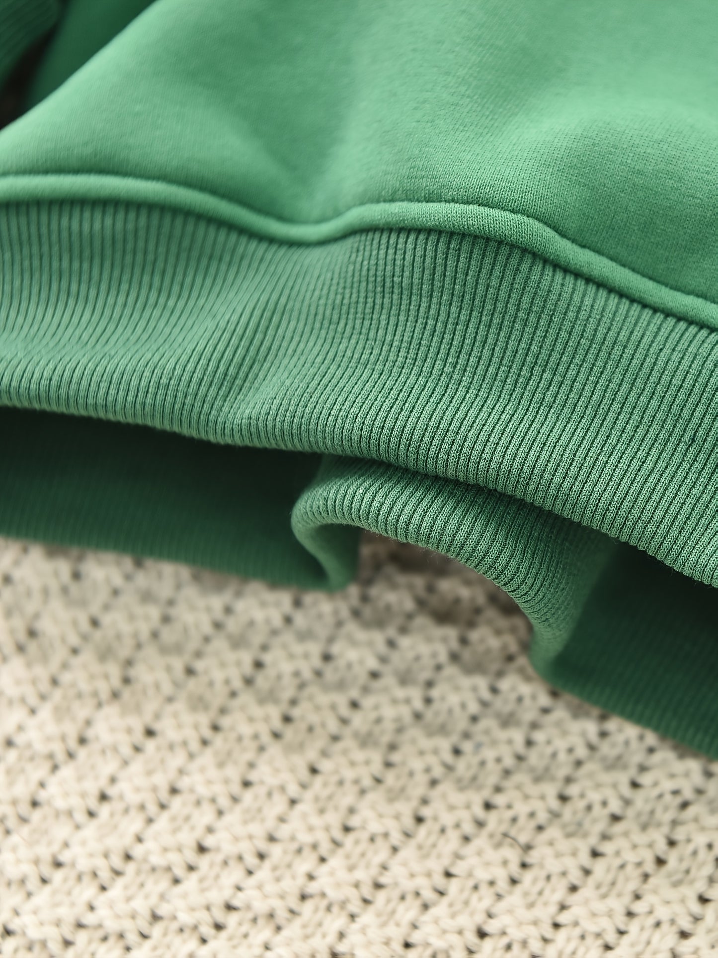 Boys' Casual Long Sleeve Sweatshirt - Vibrant Green with Bold "DAD" Letter Print, Ribbed Cuffs, Mid-Stretch Fabric, Machine Washable, Spring/Fall Top for to Big Kids, Little Boy Clothes, Spring Fall Clothing, Playful Kids Fashion, Soft Texture Apparel