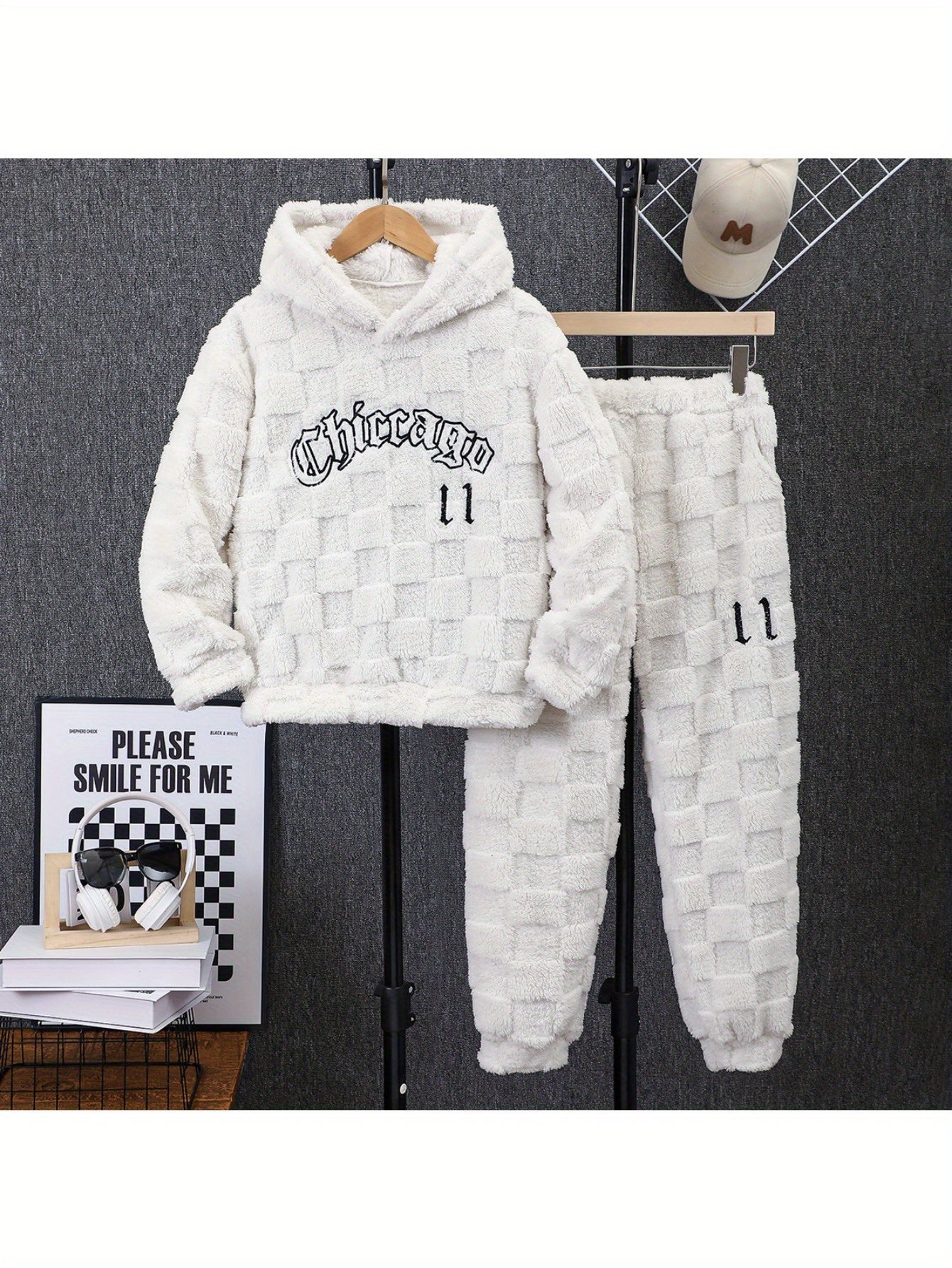 Boys' Winter Plush Hoodie & Pants Set - Cozy Letter Print Casual Outfit with "Chicago" Design, White Fleece-Lined Hooded Sweatshirt & Matching Pants, Perfect for Fall/Winter, Winter Clothing | Plush Hoodie | Fleece Lined Hoodie, Thick, for Outdoor