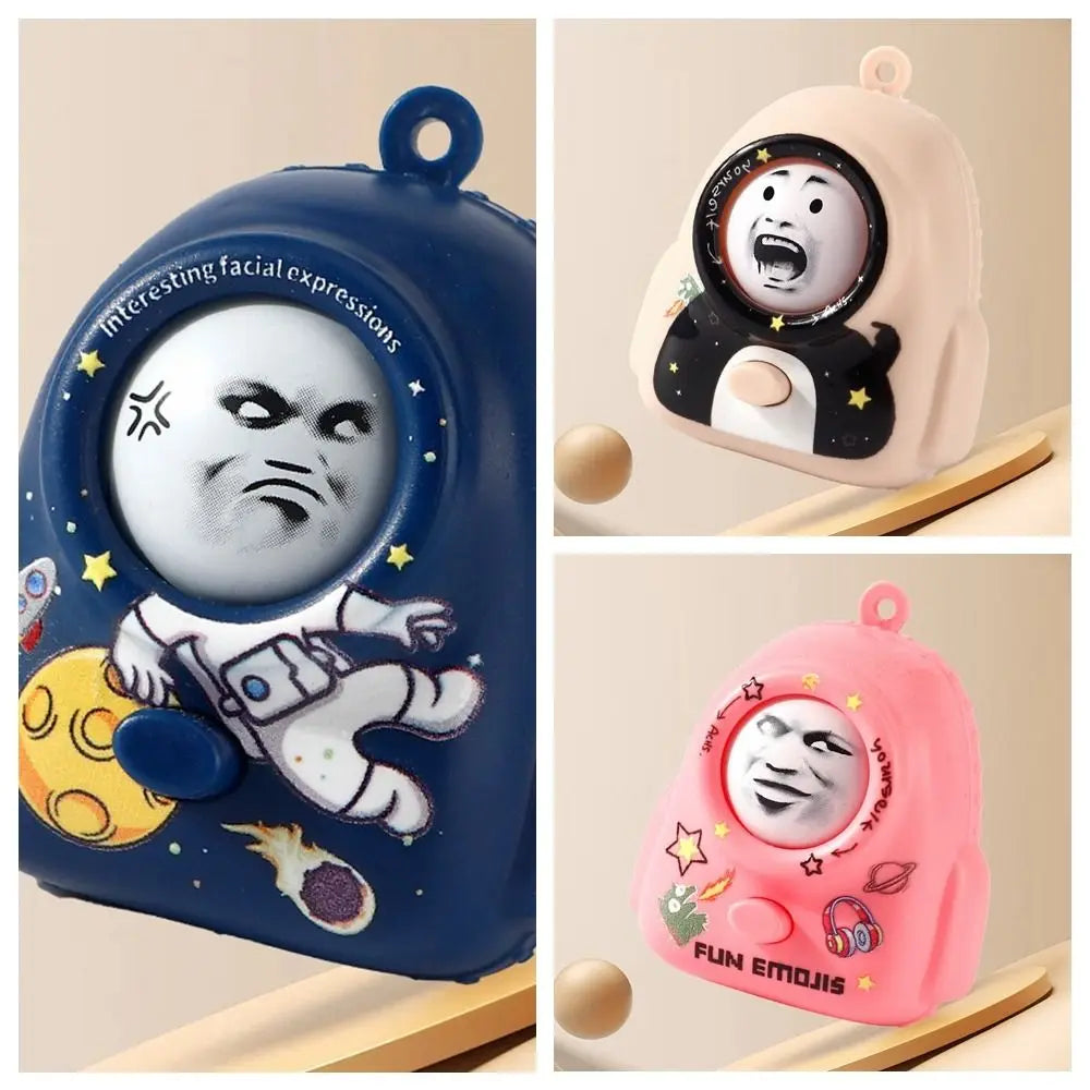 4 Facial Face Changing Pendant DIY Crafts Backpack Shape Face Changing Toy with Keychain Mini Cartoon Doll Keychain