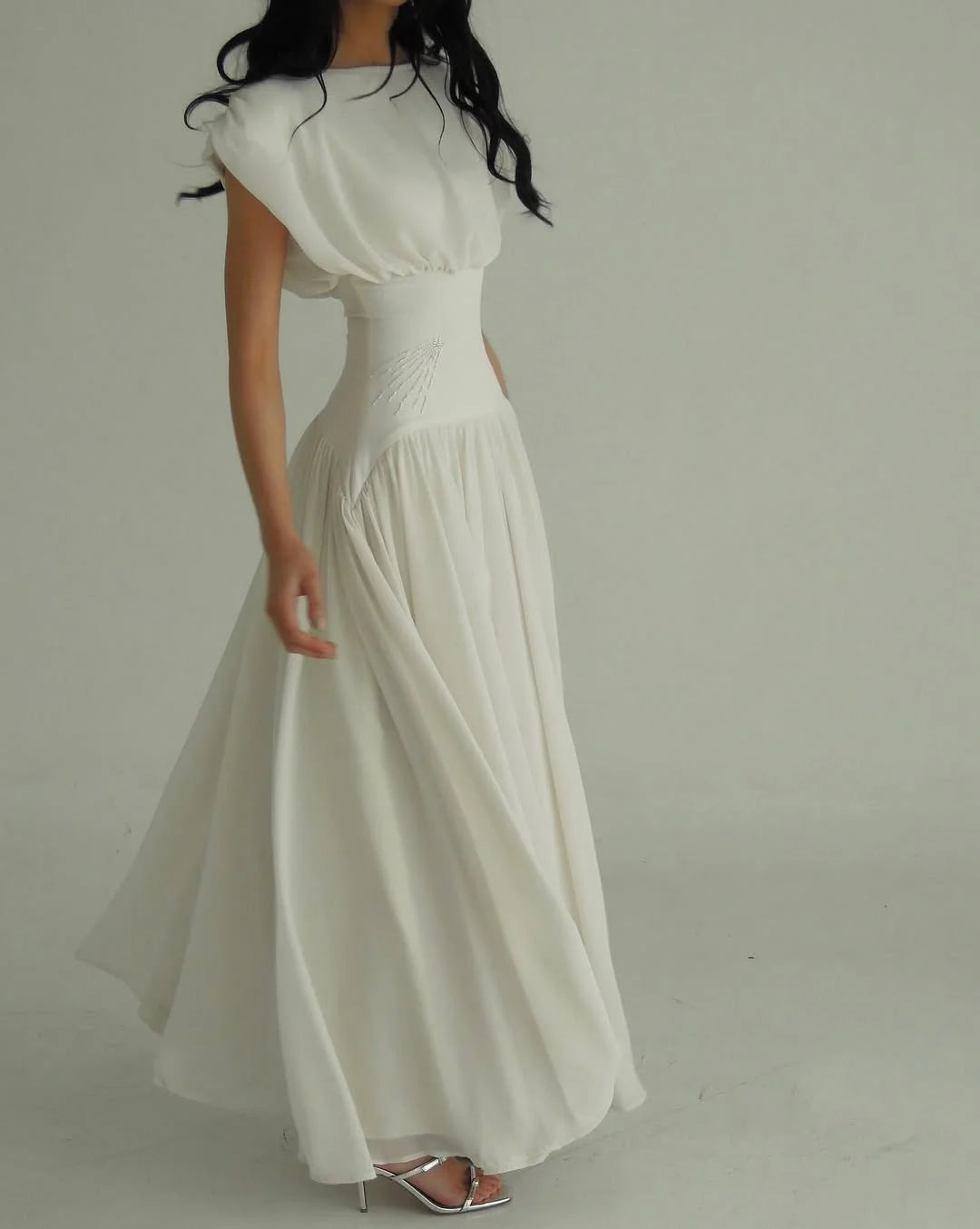 Elegant Sleeveless Girdling Long Dress Women O-neck High Waist Solid A-line Long Big Swing Dresses 2025 Summer Holiday Lady Robe