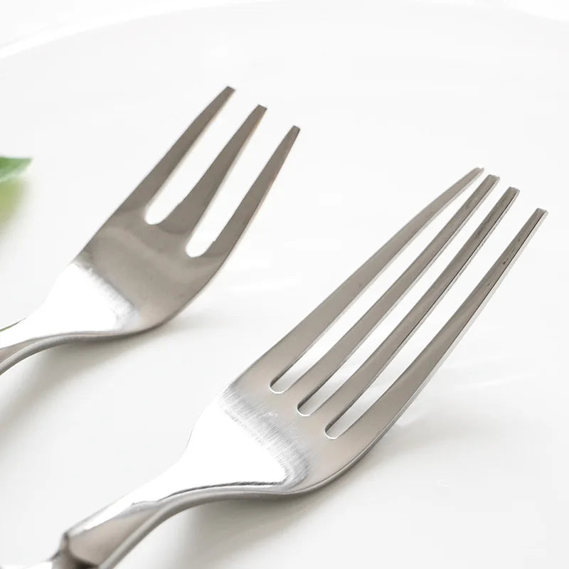 Western Stainless Steel Cutlery Set Creative Retro Steak Knife Dining Fork Spoon Dinnerware Set Rivets Handle Kitchen Tableware