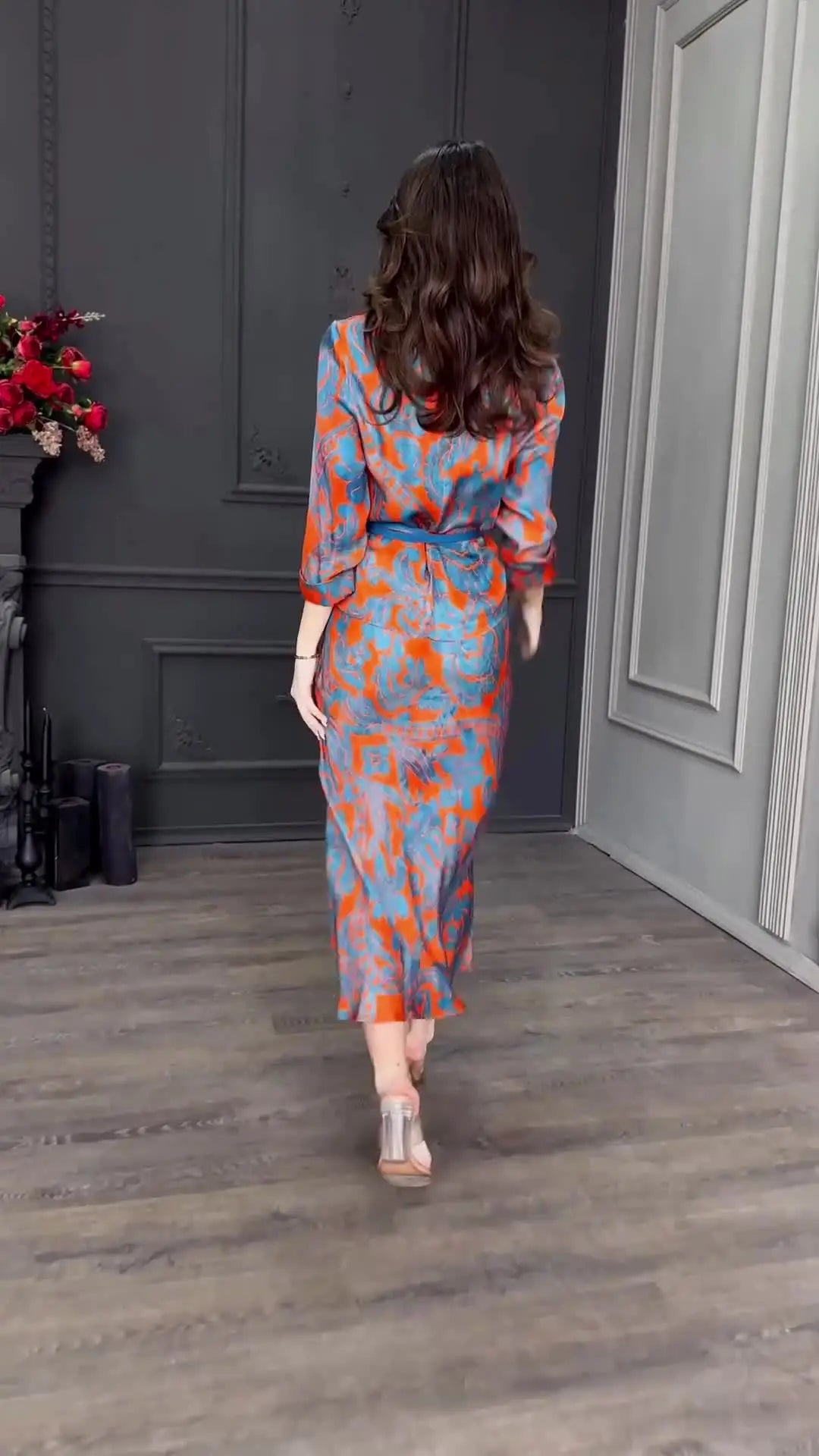 European and American Summer New Long Dress for Women. Fashionable Printed, Slim-fitting Retro Skirt and A Casual Dress Set.