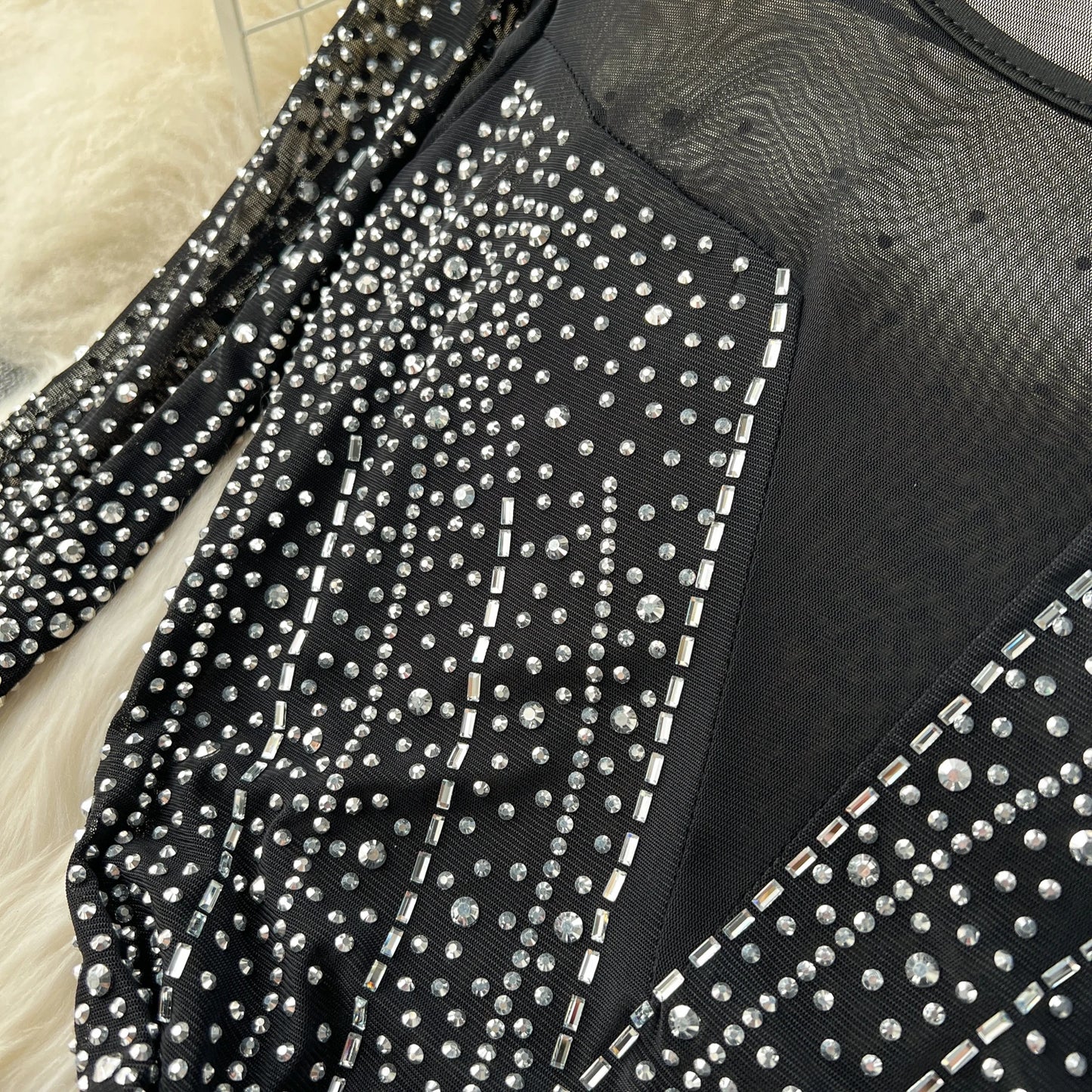 SINGREINY 2024 New Fashion Bodycon Long Dress Europen O Neck Long Sleeve Feather Female Senior Mesh Transparent Diamonds Dress