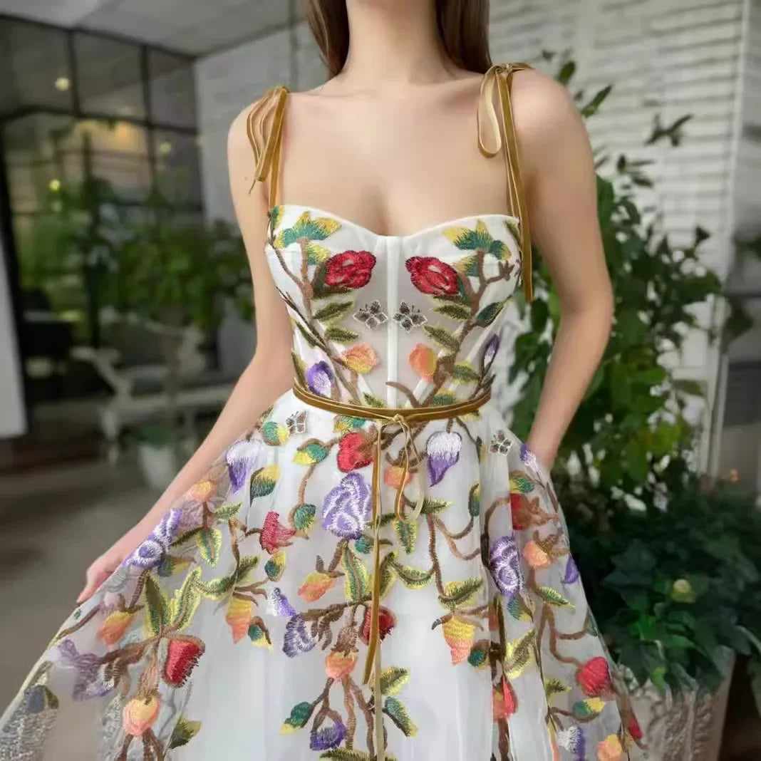2025 New Cross-Border Women's Clothing Dress Off-Shoulder Strapless Embroidered Elegant Slimming Mesh Long Dress