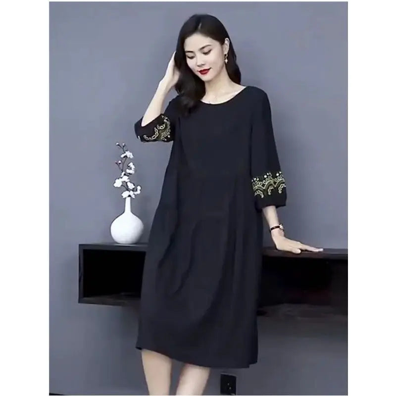 Oversized Women Vintage Long Dress Fashion Casual Spring Summer New 3/4 Sleeve Indie Folk Embroidery Big Size Pullover Midi Robe