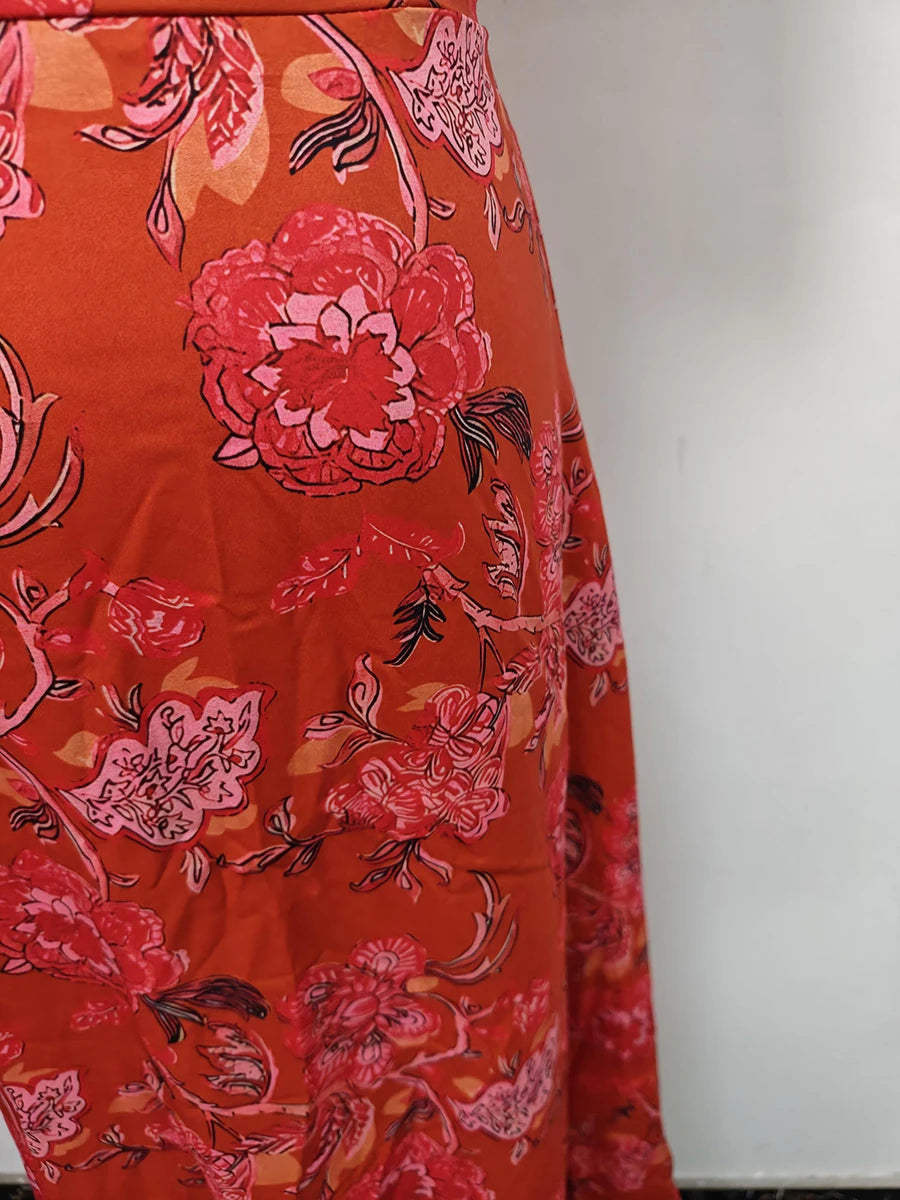 TWOTWINSTYLE Hit Color Elegant Patchwork Lace Up Long Dress For Women V Neck Lantern Sleeve High Waist Temperament Dresses New
