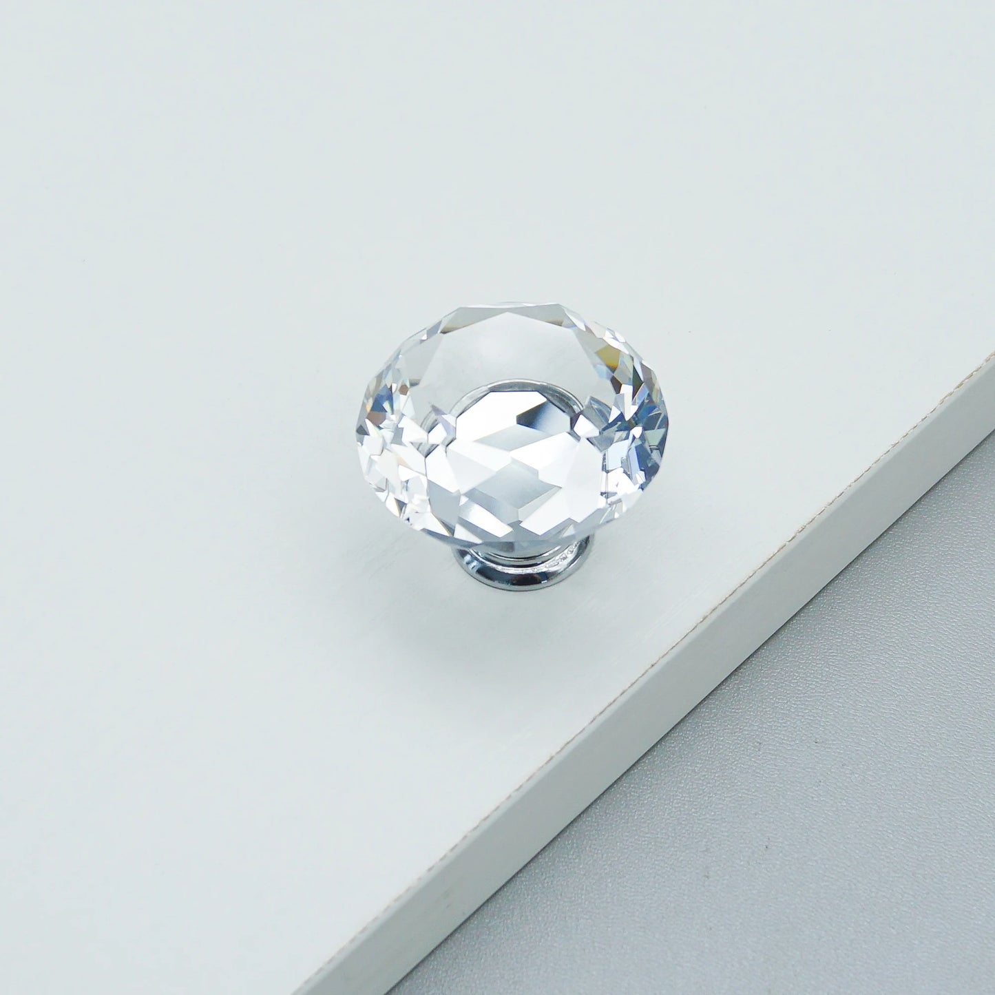 Gold Chrome Cabinet Handles Drawer Single Hole Knobs Luxury Wardrobe Dresser Pulls Modern Kitchen Accessories Furniture Hardware
