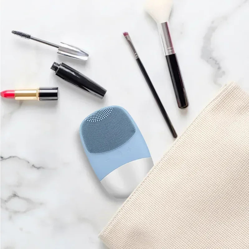 Electric Facial Cleansing Brush Silicone Sonic Face Cleaner Deep Pore Cleaning Skin Massage Intelligent Cleansing Brush Device