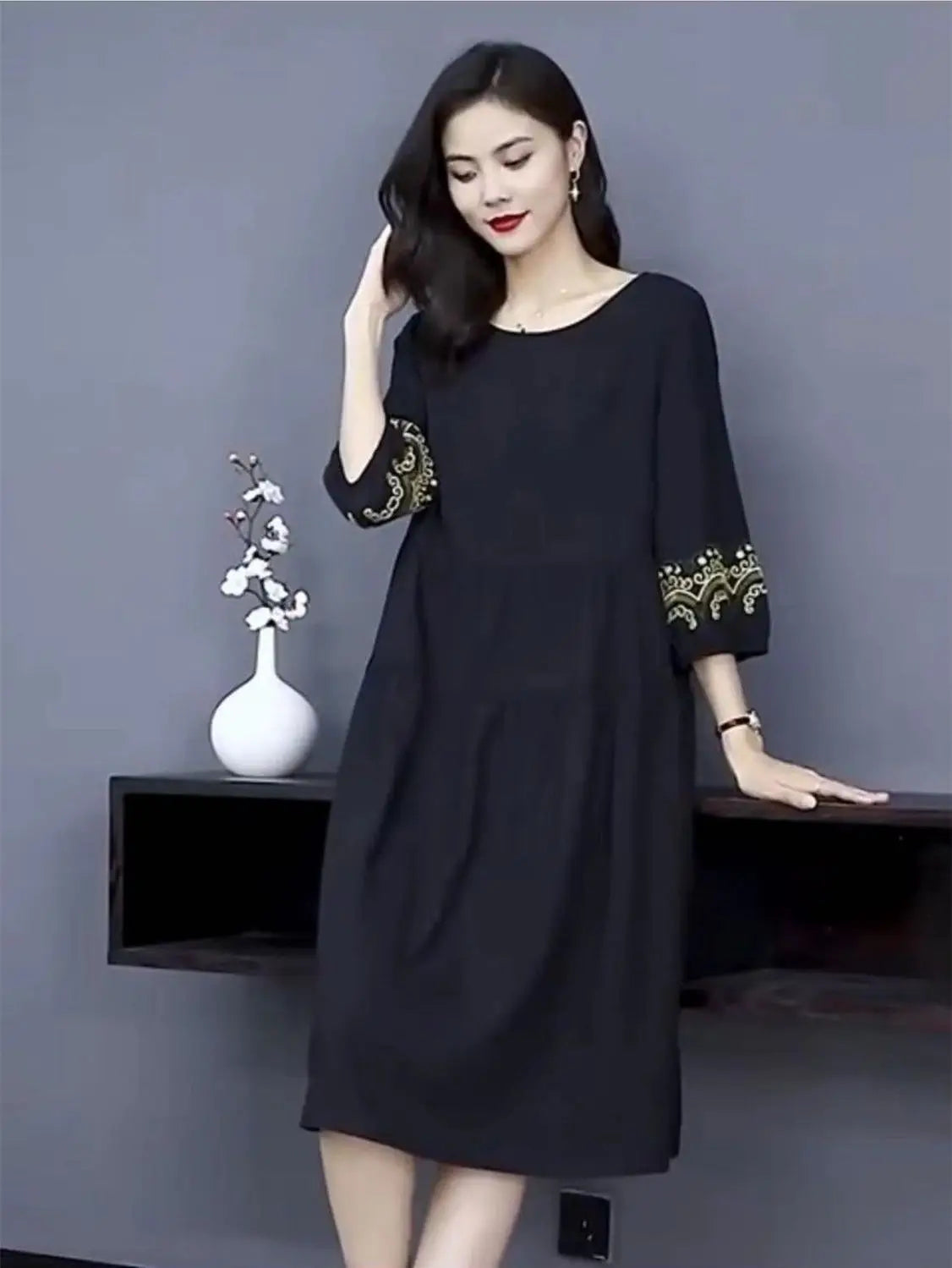 Oversized Women Vintage Long Dress Fashion Casual Spring Summer New 3/4 Sleeve Indie Folk Embroidery Big Size Pullover Midi Robe