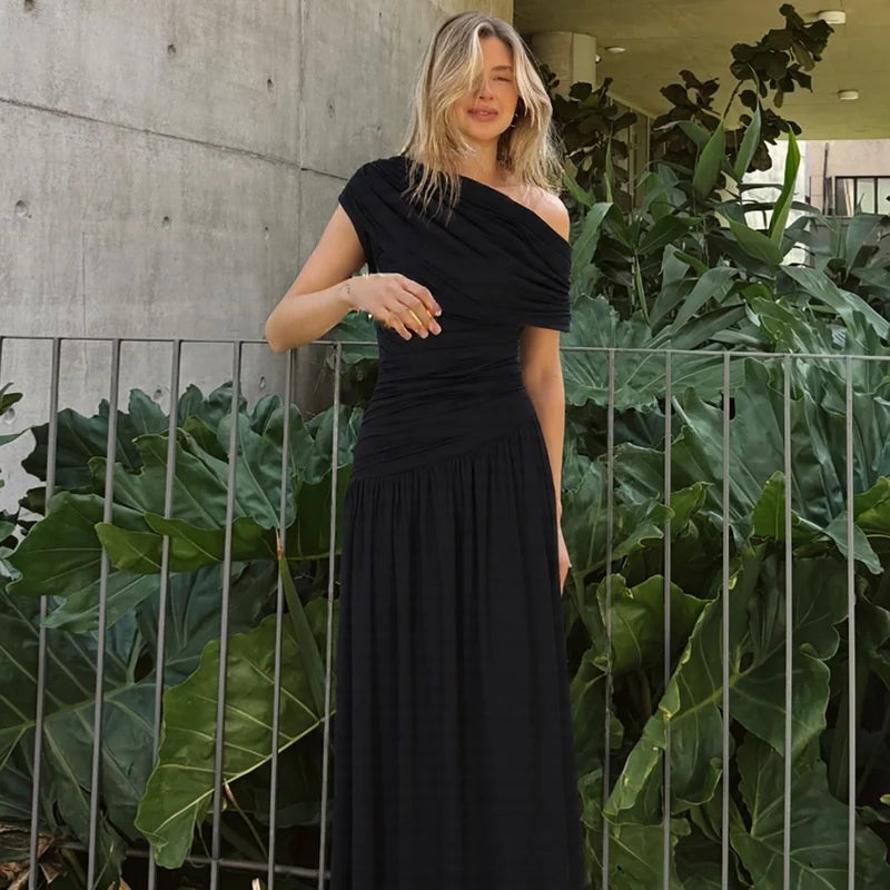 Mozision Incline Shoulder Backless Sexy Maxi Dress Women Summer New Fashion Sleeveless Pleated Ruched Club Party Long Dress