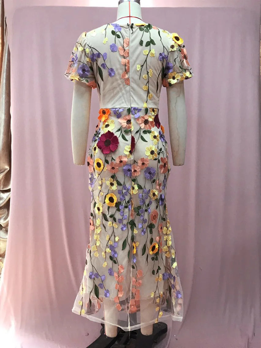 Women Long Dress Commuter Round Neck Embroidered Three-dimensional Floral Puff Sleeves Elegant High Waist Wrap The Buttocks