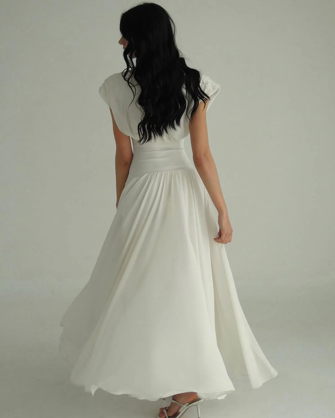 Elegant Sleeveless Girdling Long Dress Women O-neck High Waist Solid A-line Long Big Swing Dresses 2025 Summer Holiday Lady Robe