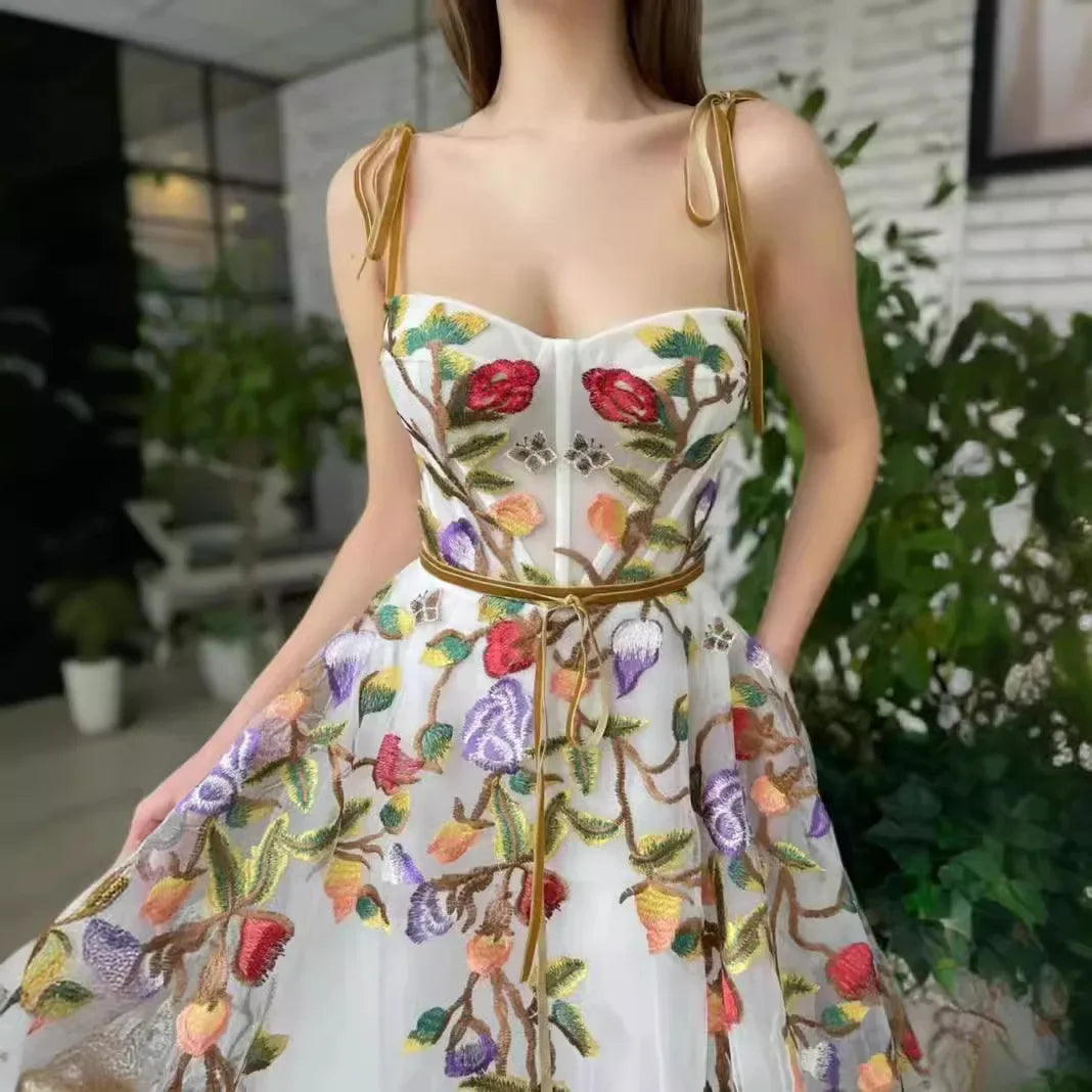 2025 New Cross-Border Women's Clothing Dress Off-Shoulder Strapless Embroidered Elegant Slimming Mesh Long Dress