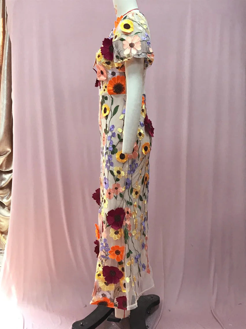 Women Long Dress Commuter Round Neck Embroidered Three-dimensional Floral Puff Sleeves Elegant High Waist Wrap The Buttocks