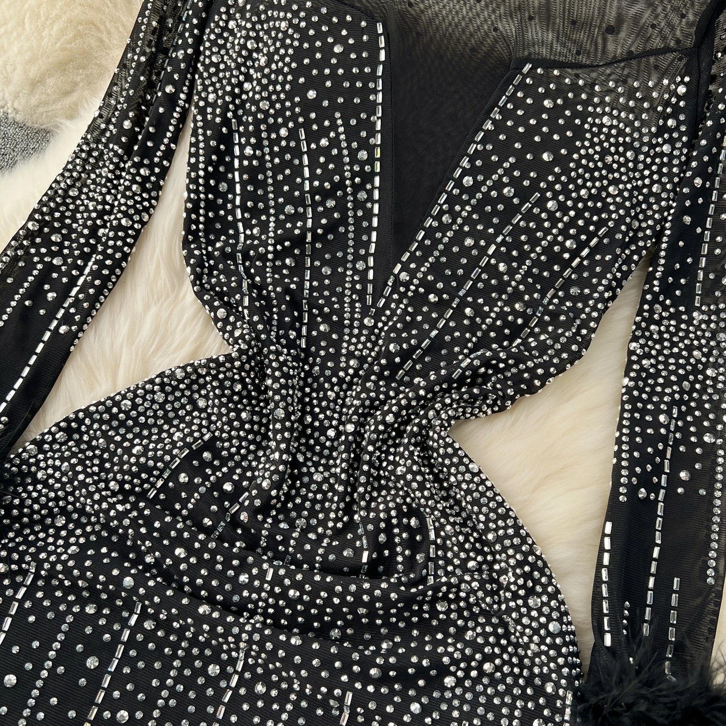 SINGREINY 2024 New Fashion Bodycon Long Dress Europen O Neck Long Sleeve Feather Female Senior Mesh Transparent Diamonds Dress