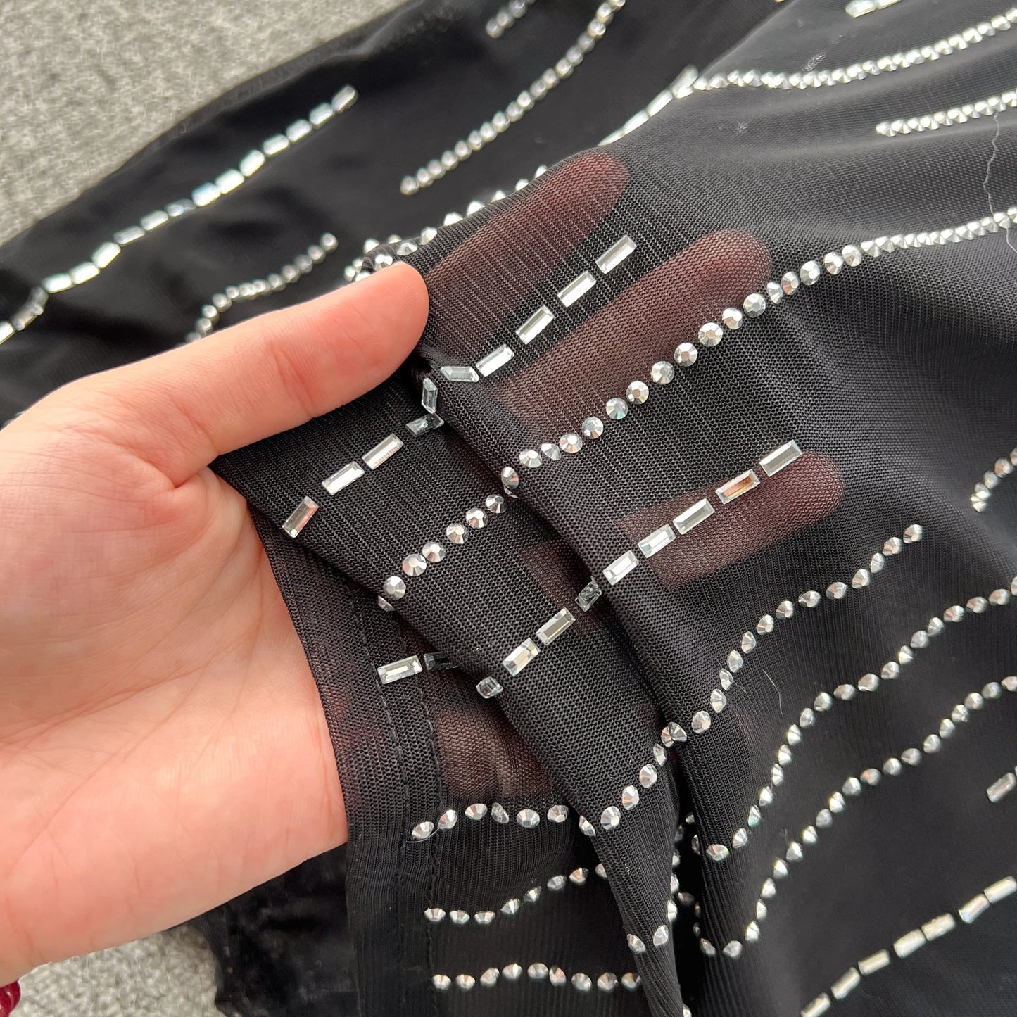 SINGREINY 2024 New Fashion Bodycon Long Dress Europen O Neck Long Sleeve Feather Female Senior Mesh Transparent Diamonds Dress