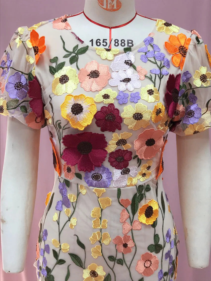 Women Long Dress Commuter Round Neck Embroidered Three-dimensional Floral Puff Sleeves Elegant High Waist Wrap The Buttocks
