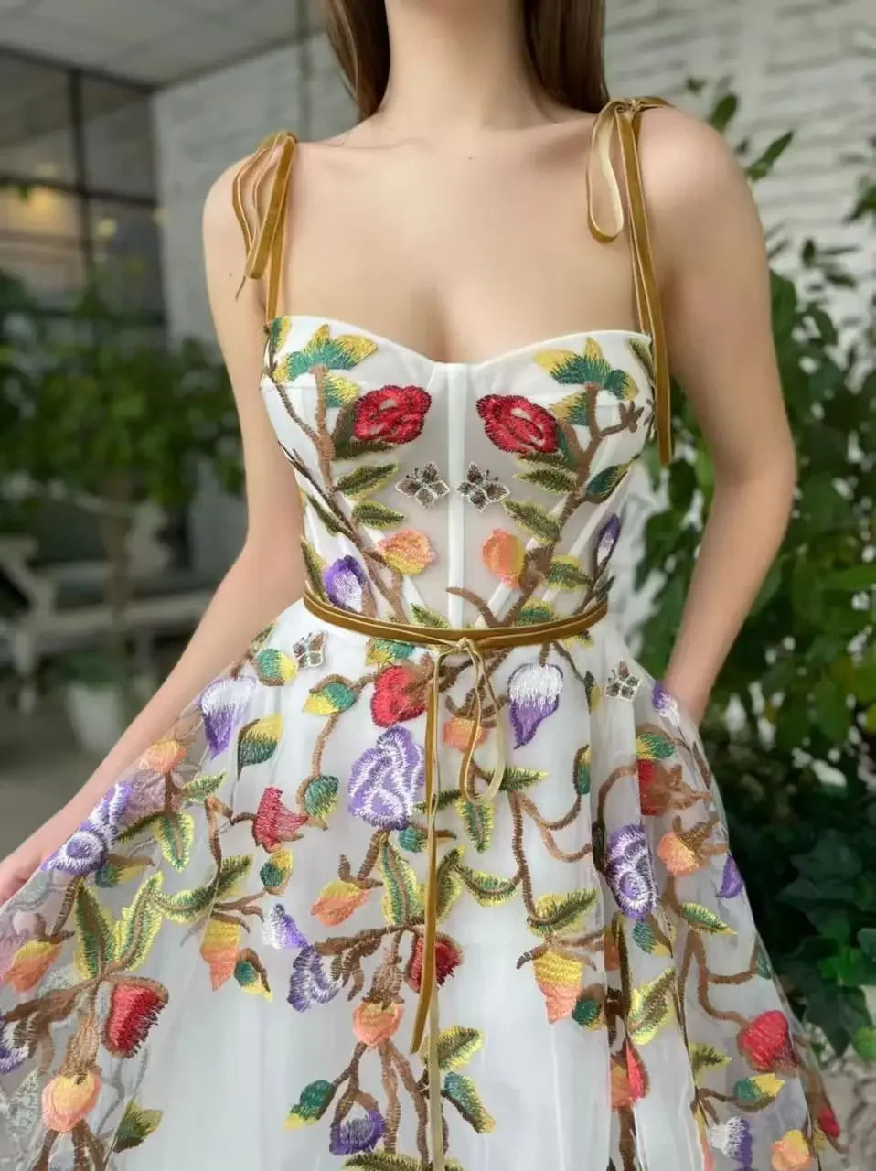 2025 New Cross-Border Women's Clothing Dress Off-Shoulder Strapless Embroidered Elegant Slimming Mesh Long Dress