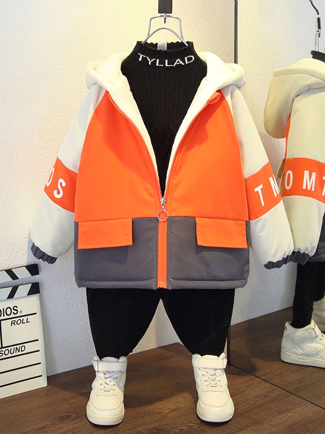 Boys Warm And Cozy Letter Print Hooded Jacket - Thick Fleece Coat With Pocket For Winter Outdoor - Polyester Material, Regular Fit, Long Sleeve, Casual Style