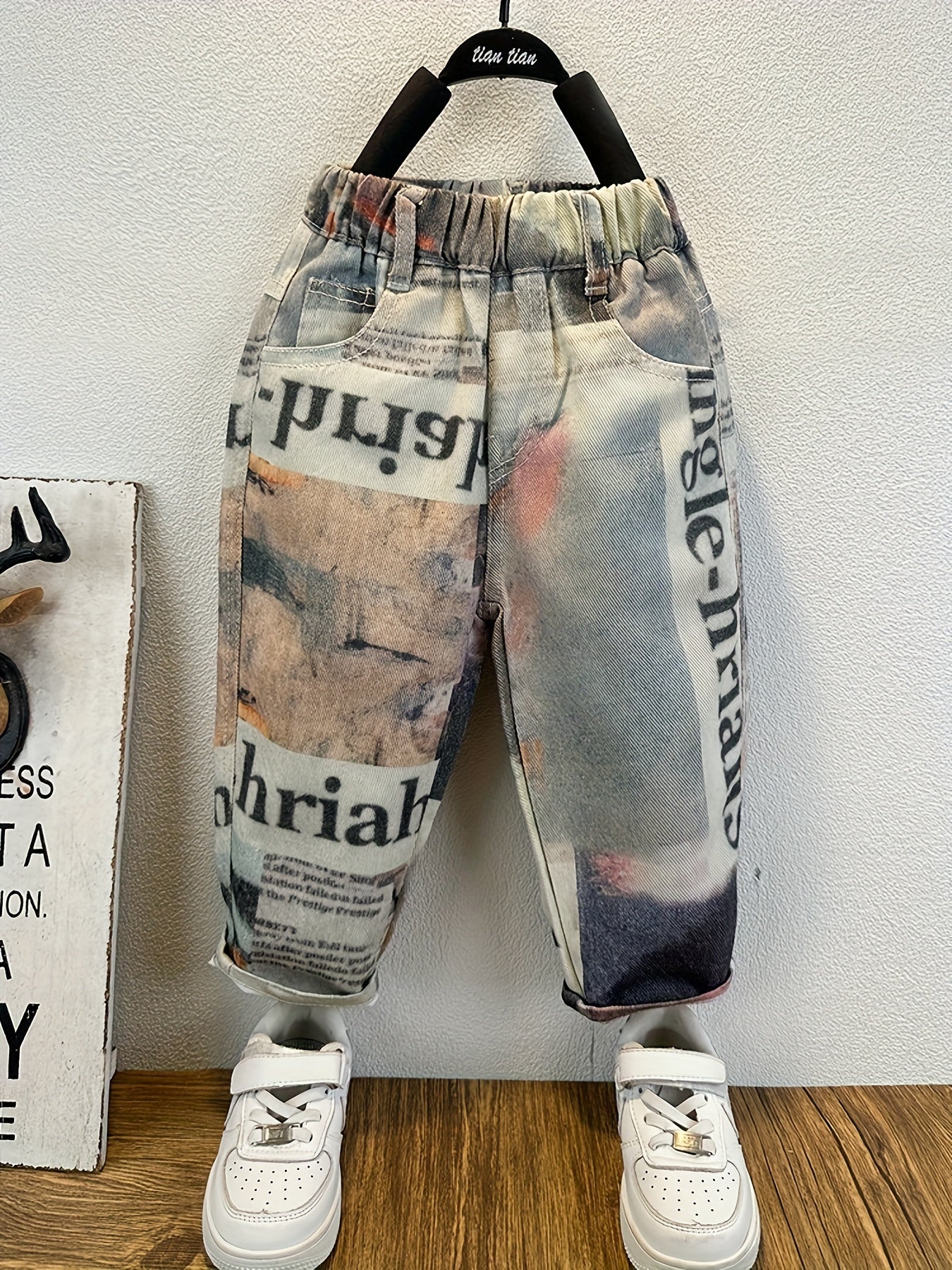 Boys' Trendy Floral Print Denim Jeans - Straight Leg Cotton Pants with Pockets, Casual Street Style for Spring/Fall, Loose Fit & Vibrant Design, Perfect for Outdoor