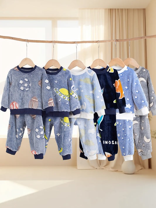 4pcs/2-Set Random Color Autumn/Winter Boys' Round Neck Long Sleeve Plush Suit with Fluorescent Dinosaur, UFO & Football Pattern - Soft and Comfortable Cute Outfit