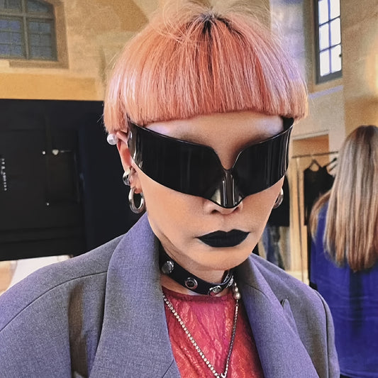 Cyberpunk Fashion Glasses with a futuristic tech - style one - piece frameless design. Suitable for both men and women. These European and American - style Fashion Glasses are great for cross - border events, dance parties, and raves