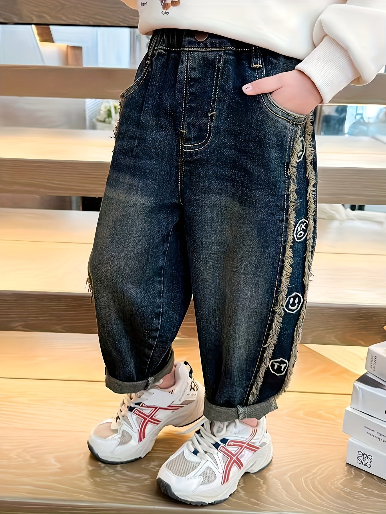 Kids' Casual Hip-Hop Smile Graphic Jeans - Loose Fit, Washed Blue Denim with Geometric Patterns, Elastic Waistband, All-Season Comfort, Casual Attire|Relaxed Fit Jeans|Elastic Waistband Jeans