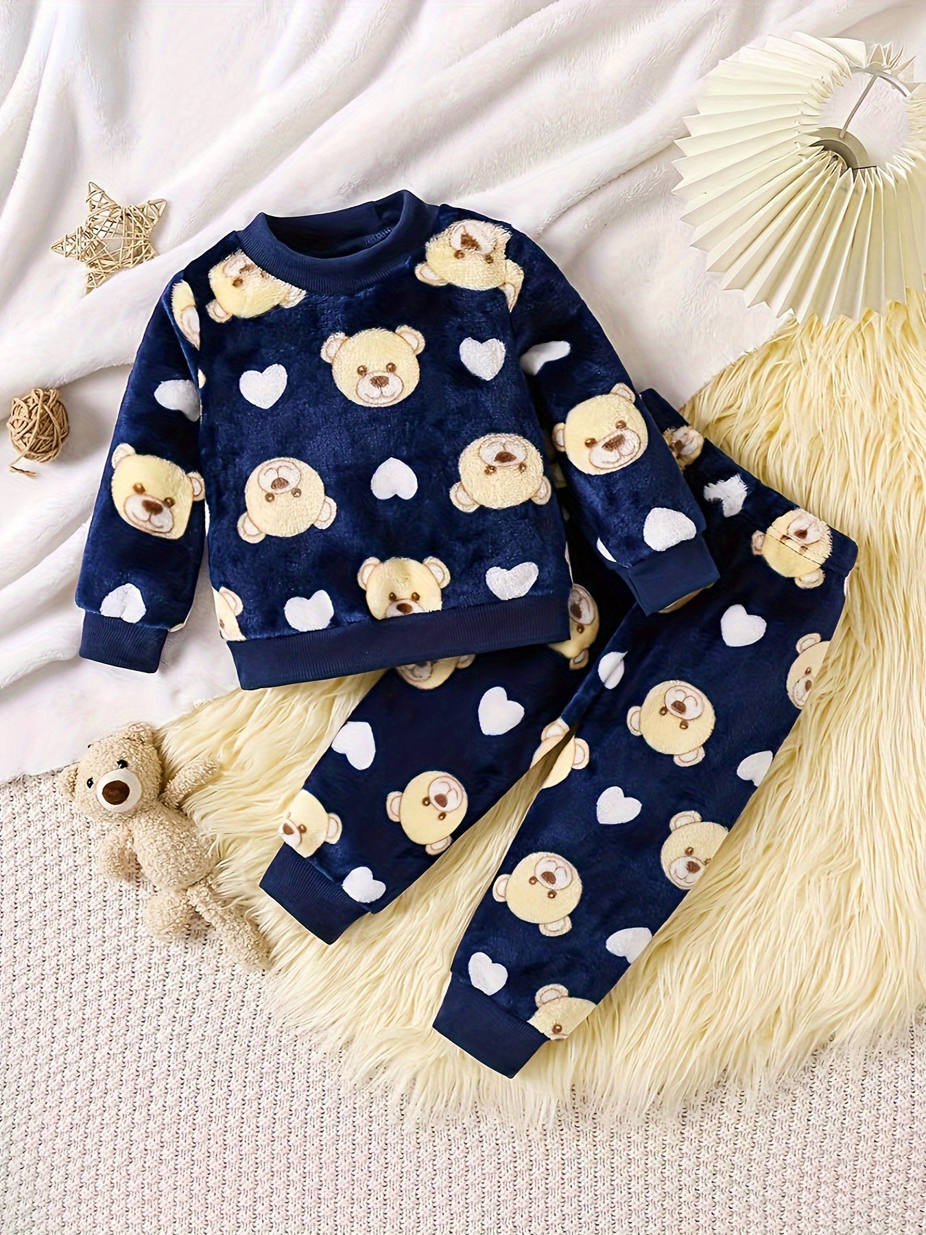 2pcs Boys' Christmas Cartoon Bear Hoodie, Autumn/Winter Flannel Light Beige-Friendly Soft Set, New Kids' Warm Two-Piece Outfit for Outdoor Wear, Festive Attire, Kids Winter Wear, Playful Design, Seasonal Fashion, Soft Flannel Fabric, Cozy Texture, Childr