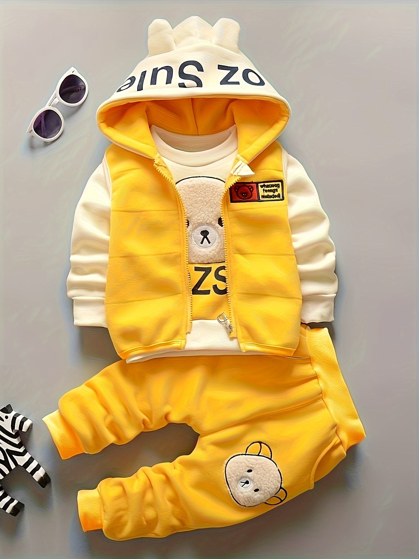 Autumn and Winter New Thickened Cartoon Bear Hooded Long Sleeve Sweatshirt Three-Piece Set for Girls, Double-Sided Fleece Outfit, Perfect for Outdoor