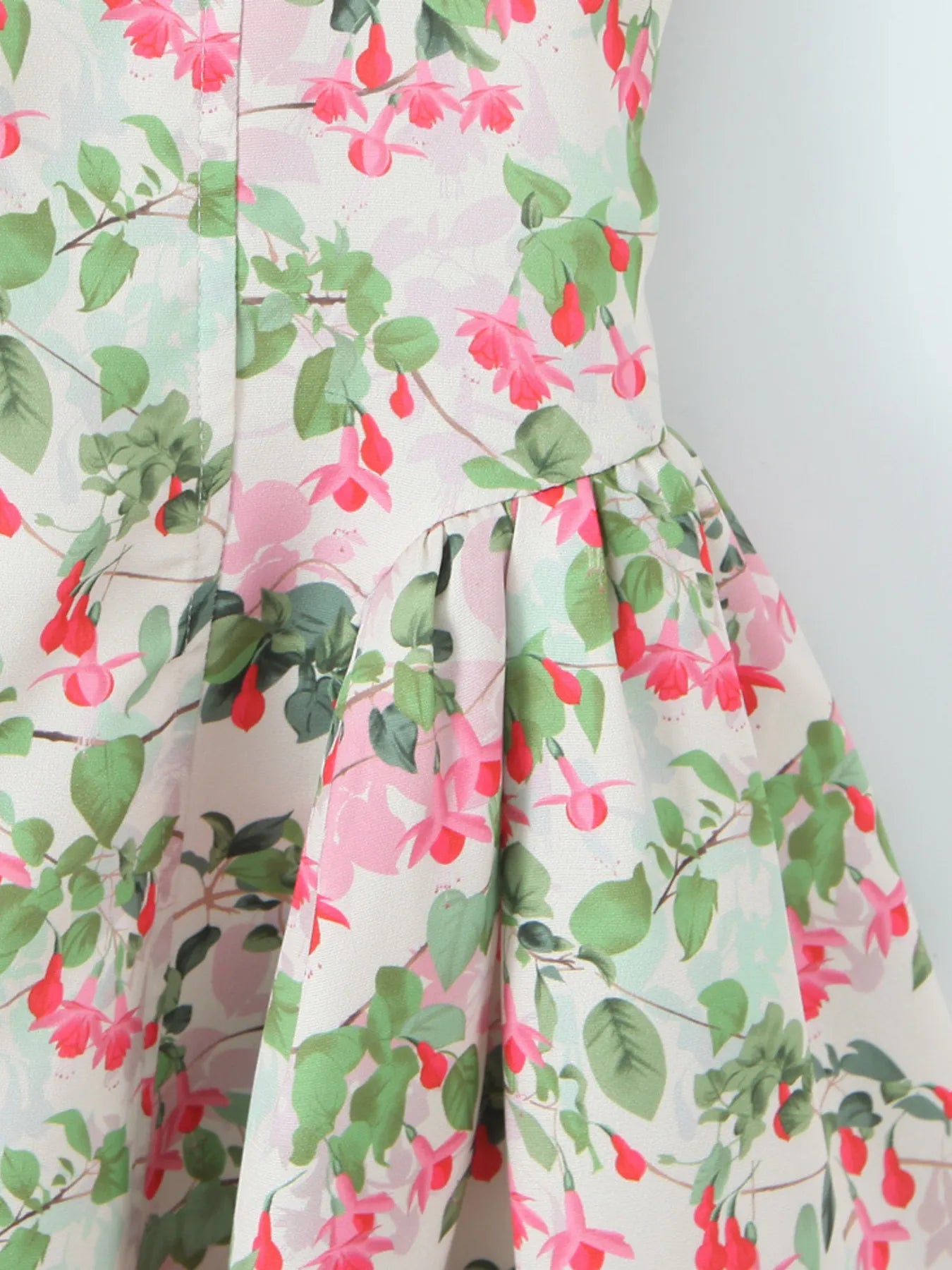 77c3b5133bb74143938dd5907079ed5d-Max-Origin