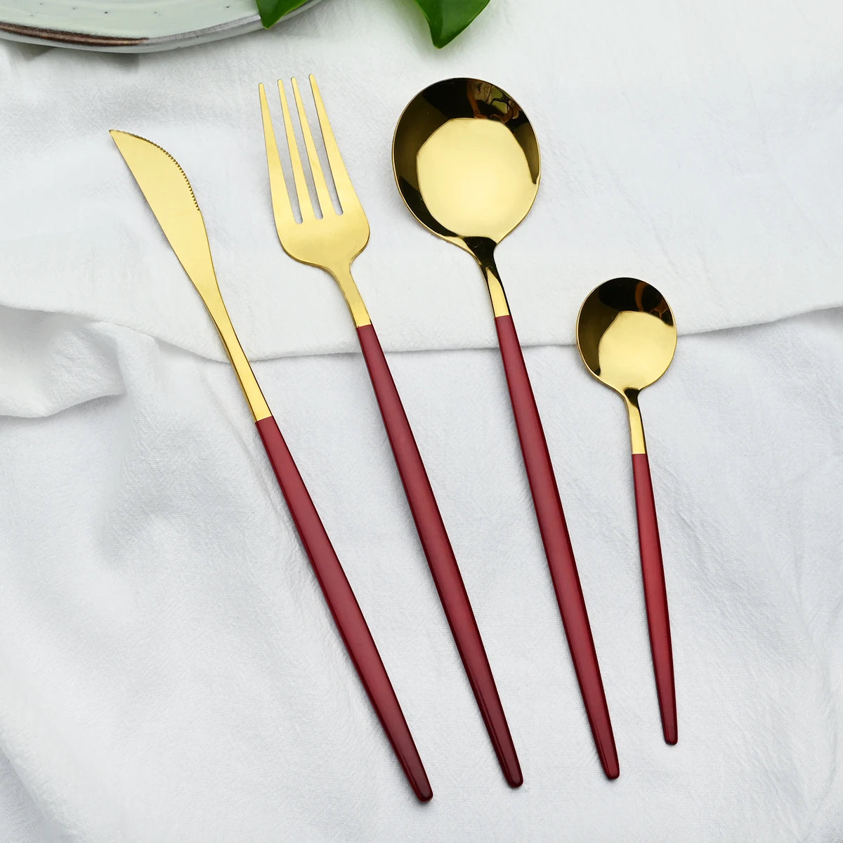 24Pcs/Set Stainless Steel Dinnerware Set Mix Gold Cutlery Set Dinner Knife Fork Coffee Spoon Tableware Kitchen Silverware Sets