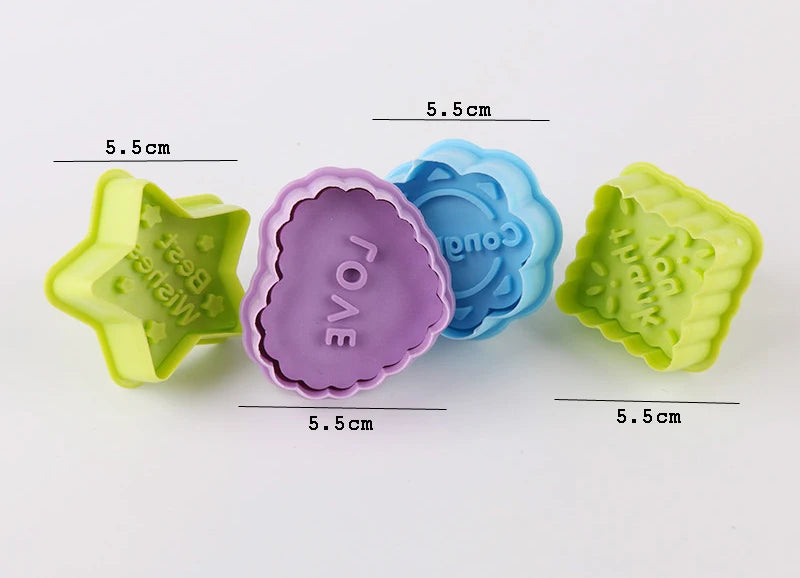 4pcs DIY Bake Mold  Star heart Lion Shaped 3D Cookie Cutter Biscuit Cake Molds Animal Cartoon Sugarcraft Decor Kitchen Tool GYH