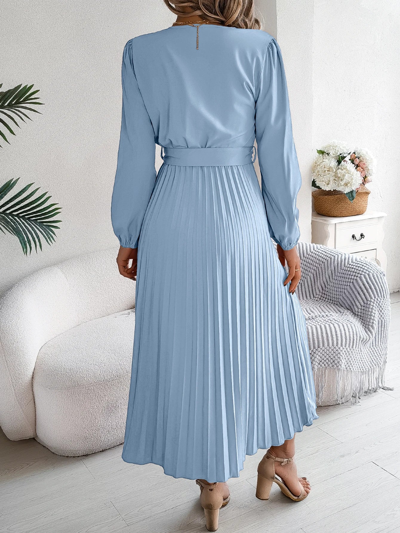 Autumn Winter Elegant V-Neck Button Belt Long Sleeved Solid Color Pleated Long Dress For Women Dresses