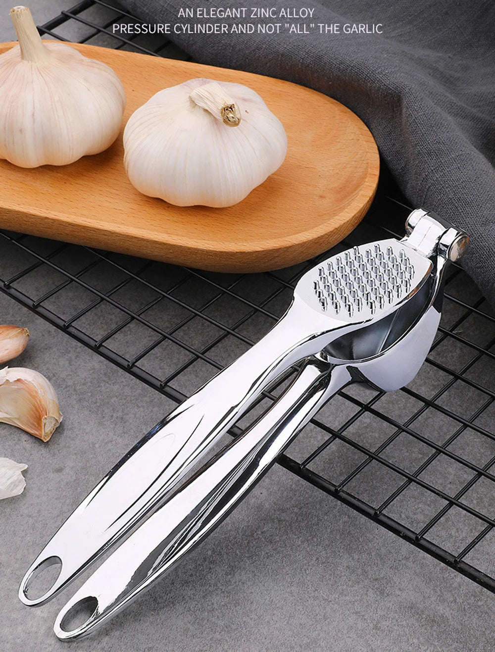 Zinc Alloy Garlic Presser Ginger Crusher Handheld Device Metal Mincer Squeezer Chopper Vegetables Masher Practical Kitchen Tools