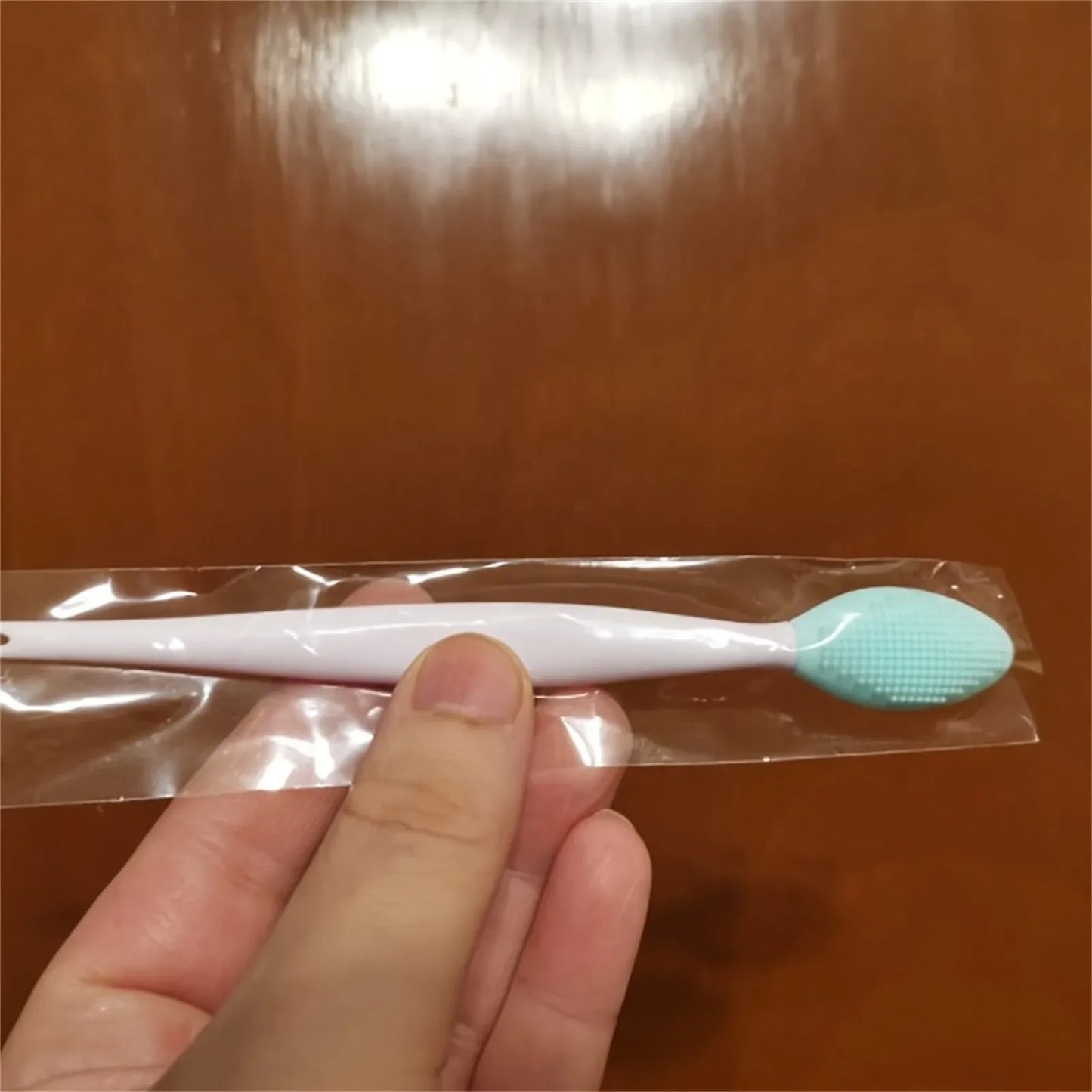2pc Skin Care Lip Exfoliating Facial Cleansing Face Scrub Nose Clean Brush Blackhead Remove Silicone Double-Sided Skin Care Tool