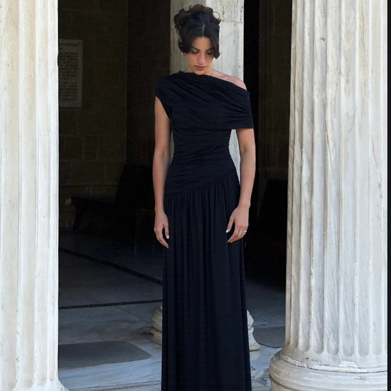 Mozision Incline Shoulder Backless Sexy Maxi Dress Women Summer New Fashion Sleeveless Pleated Ruched Club Party Long Dress