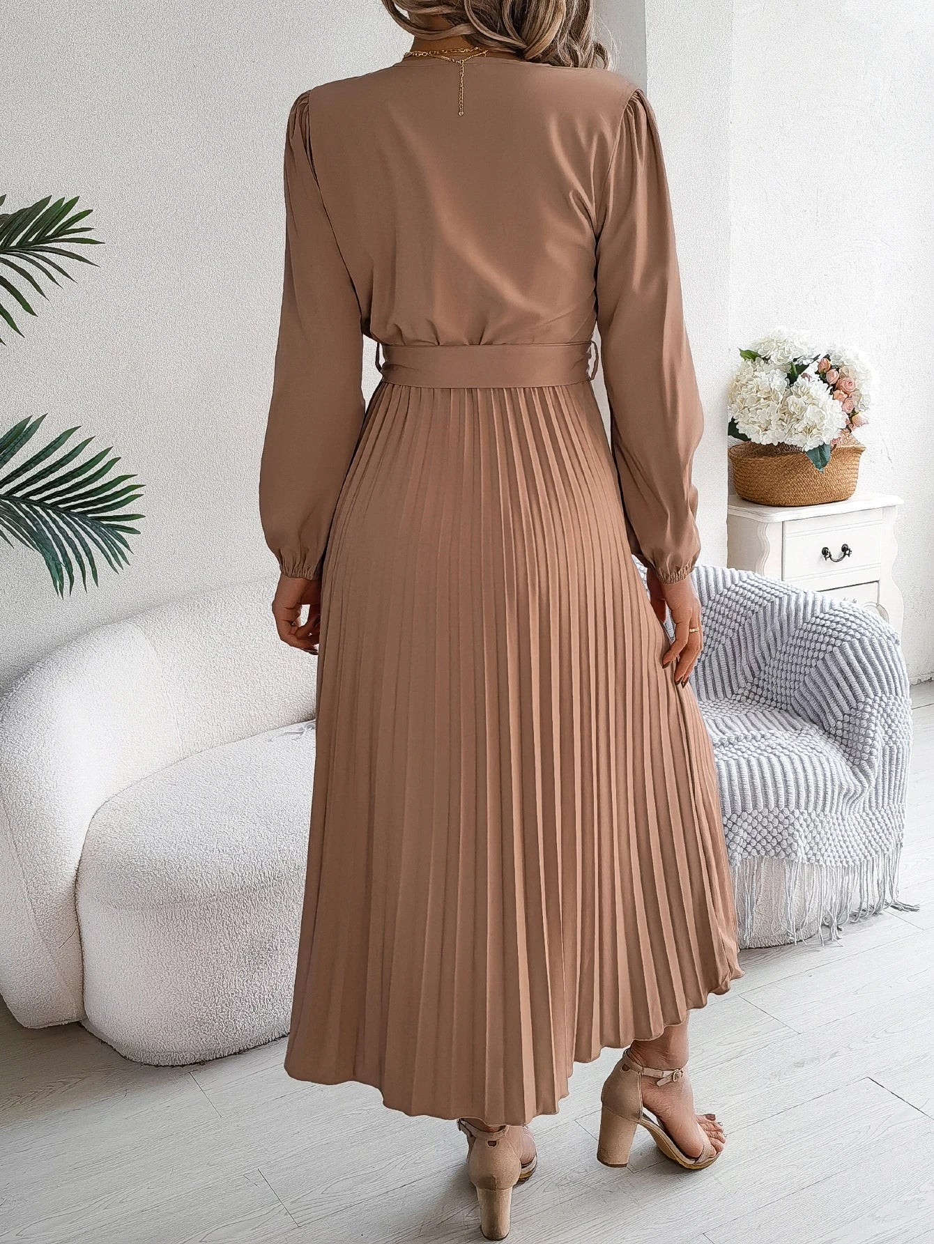 Autumn Winter Elegant V-Neck Button Belt Long Sleeved Solid Color Pleated Long Dress For Women Dresses