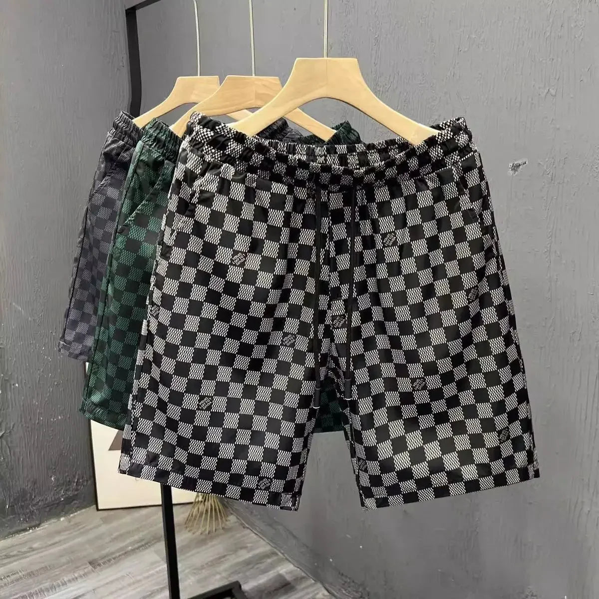 Men's Clothing Summer Trendy Plaid Shorts Fashion Brand Loose Fit Straight Leg Beach Pants Casual Versatile Stylish Comfort High