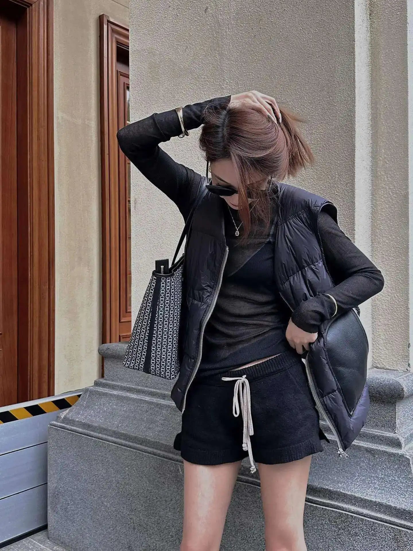 HKSH Autumn Winter Men's Tide Dark V-neck Cotton Jacket Women Splice Fur Patchwork Sleeveless Vest Zipper Chic Down Coats HK2466