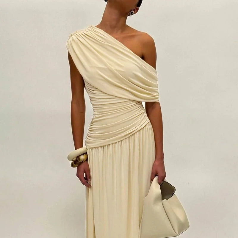 Mozision Incline Shoulder Backless Sexy Maxi Dress Women Summer New Fashion Sleeveless Pleated Ruched Club Party Long Dress