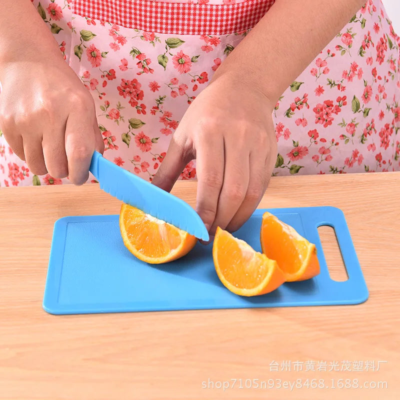 Sawtooth Cutter Plastic Fruit Knife Safe Kitchen Knife Kids Chef For Bread Lettuce Toddler Cooking Knives Children Paring Knives