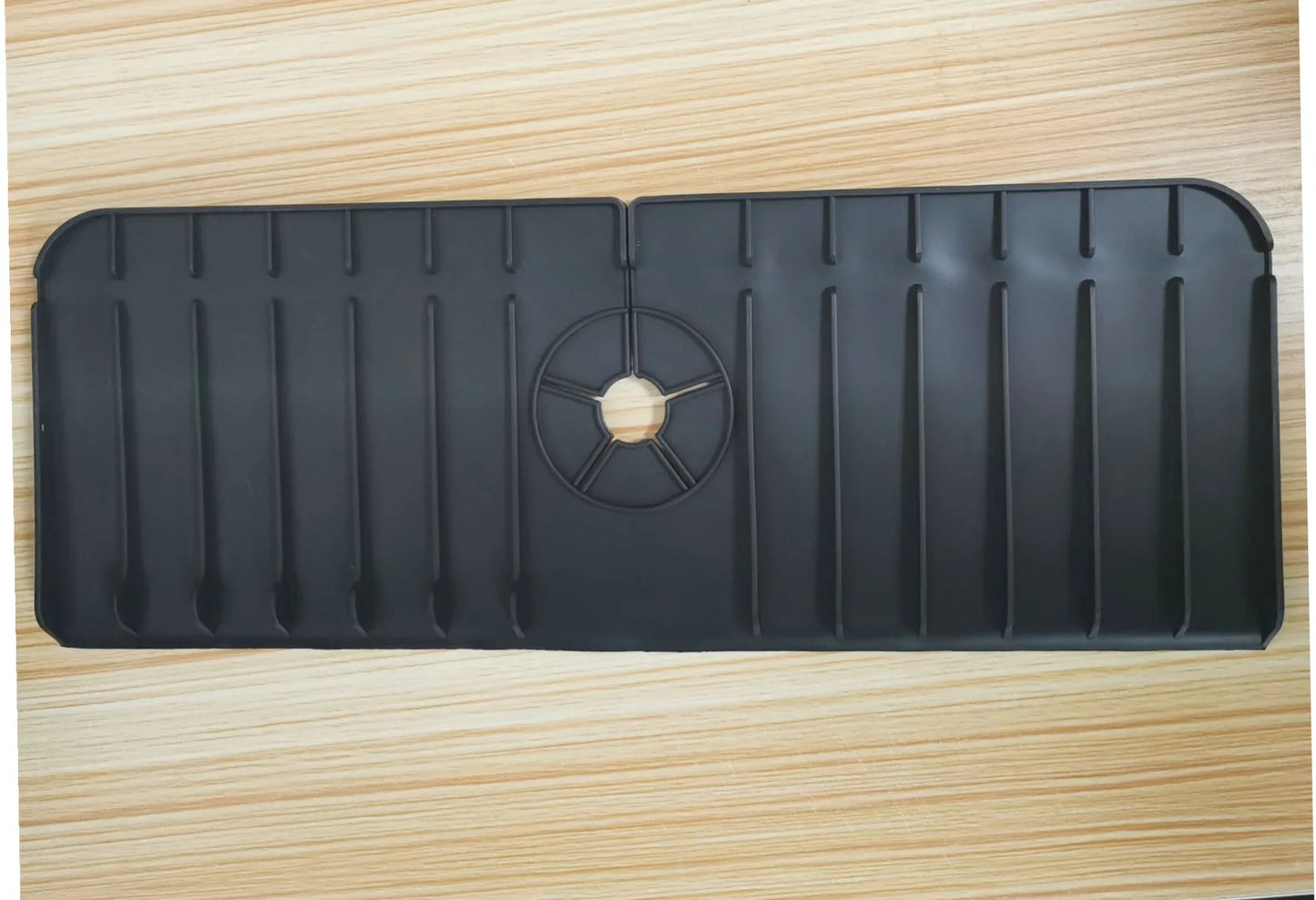 Faucet Absorbent Mat Silicon Kitchen Sink Splash Guard Drain Pad Water Splash Catcher Mats Countertop Protector Kitchen Gadgets