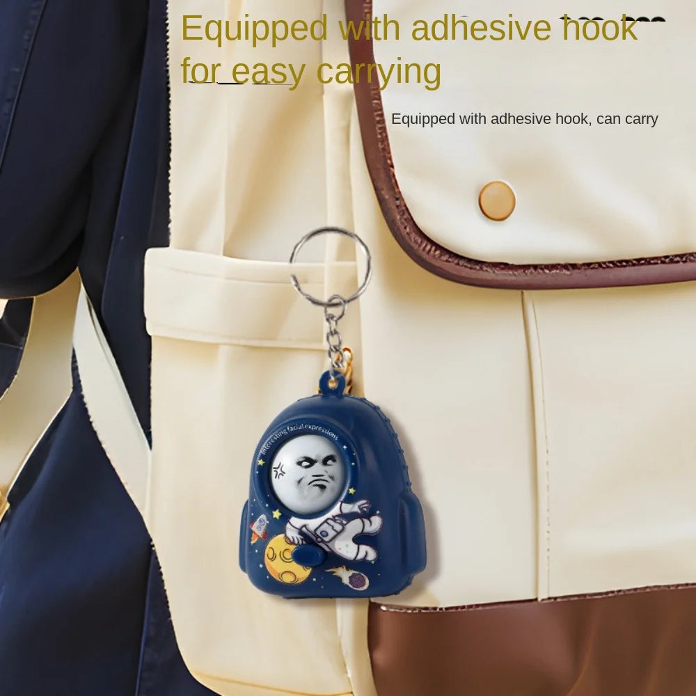 4 Facial Face Changing Pendant DIY Crafts Backpack Shape Face Changing Toy with Keychain Mini Cartoon Doll Keychain