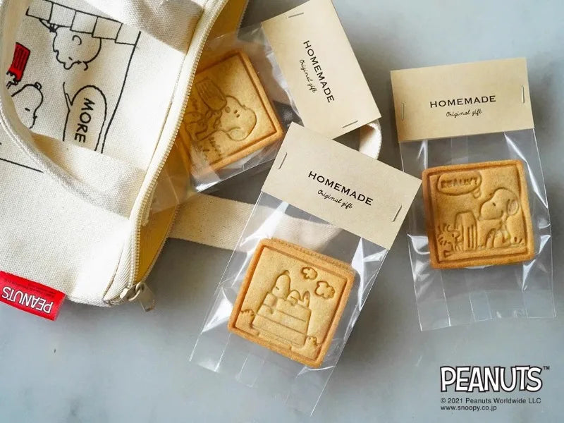 3pcs Snoopy Cookies Cutters Plastic Cartoon Pressable Biscuit Mold Cookie Mould Stamp Baking Pastry Kitchen Bakeware Tools Gift